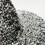 Chapéu de Bruxa de Lantejoulas e Veludo - Image 5