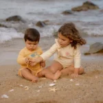 T-Shirt de Praia | Manga Comprida | Seashells Sunny Yellow - Image 3