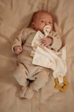 Pano Doudou com Anel Mordedor - Newborn Naturals - Image 2