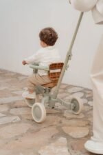 Triciclo Green – Little Dutch – Verde ( 4-em-1) - Image 4