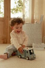 Carrinha da Polícia com Acessórios - Image 3