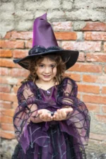 Vestido com Chapéu - Amethyst a Bruxa Aranha 3/4 Anos ou 5/6 Anos - Image 5