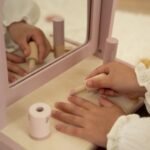 Pequena Mesa de Maquilhagem - Image 10