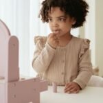 Pequena Mesa de Maquilhagem - Image 3