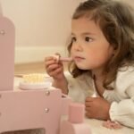 Pequena Mesa de Maquilhagem - Image 13