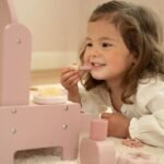 Pequena Mesa de Maquilhagem - Image 12