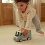 Carrinha da Polícia com Acessórios - Image 6