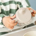 Copo de aprendizagem com bico e duas pegas | Celebration - Image 3