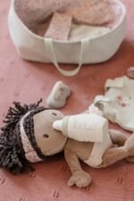 Boneca Bebé Evi com Alcofa - Image 8