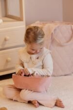 Boneca Bebé Rosa com Alcofa - Image 5