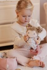 Boneca Bebé Rosa com Alcofa - Image 2