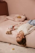 Boneca de Pano Rosa - 35cm - Image 5