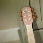 Guitarra de Madeira | Rosa | Safari Friends - Image 7